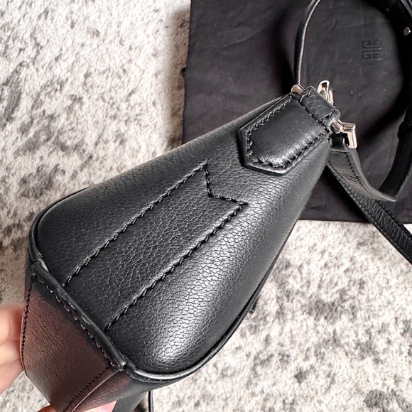 $1200 Givenchy antigona nano black leather crossbody bag purse - Picture 14 of 14